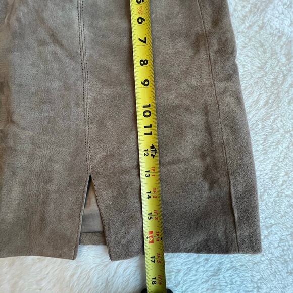 [BLANKNYC] Women’s Taupe Suede Mini Skirt Front Slit Back Zip Size 30 - Picture 9 of 10